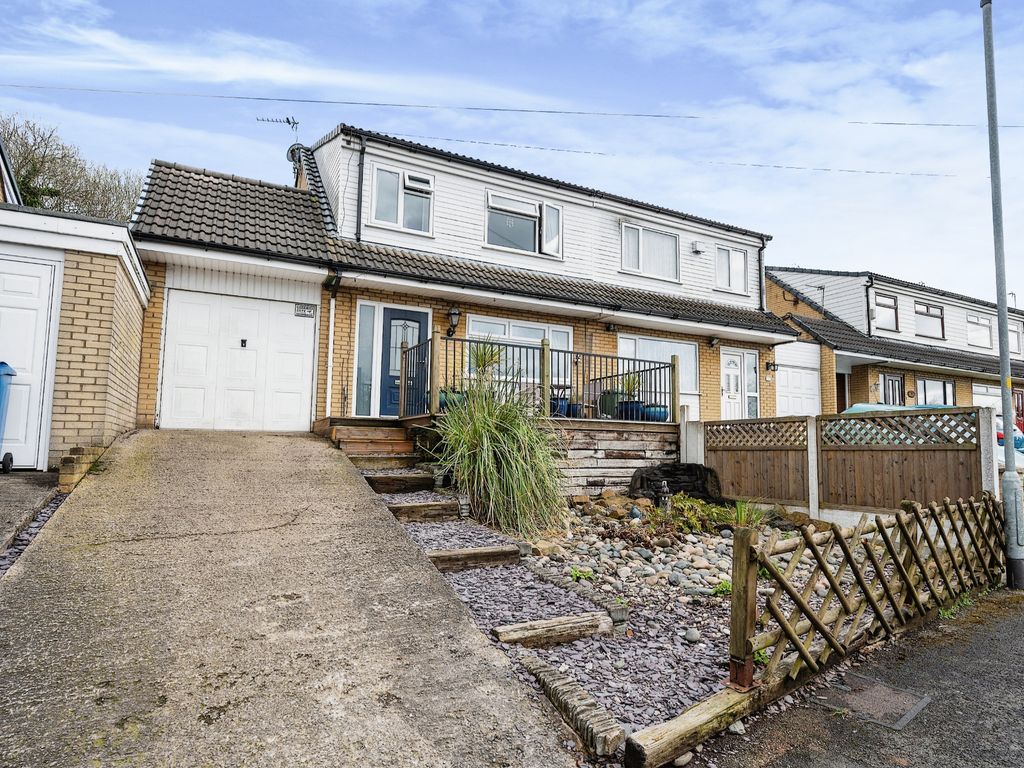 3 bed semidetached house for sale in Whitlow Avenue, Golborne