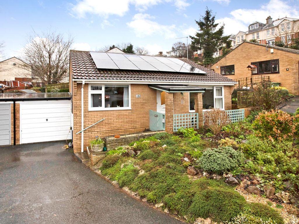 2 bed detached bungalow for sale in Brookside Close, Teignmouth TQ14, £