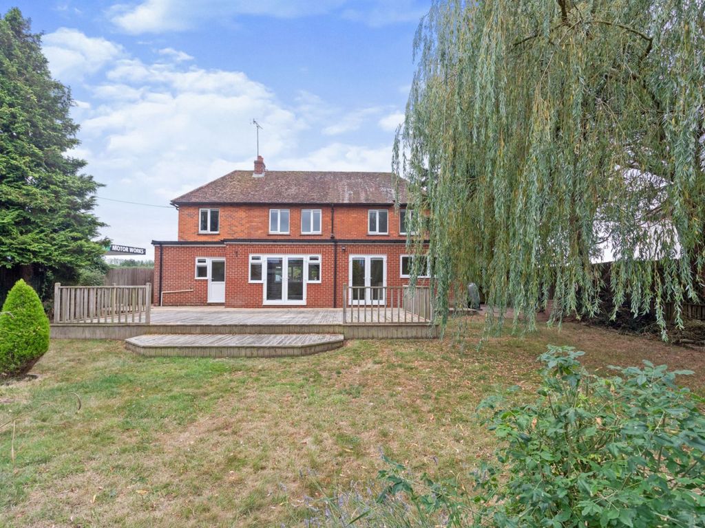 4 bed detached house for sale in Banbury Road, Buckingham MK18 Zoopla