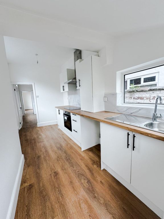 2 bed terraced house to rent in Holt Street, Eccles, Manchester M30, £