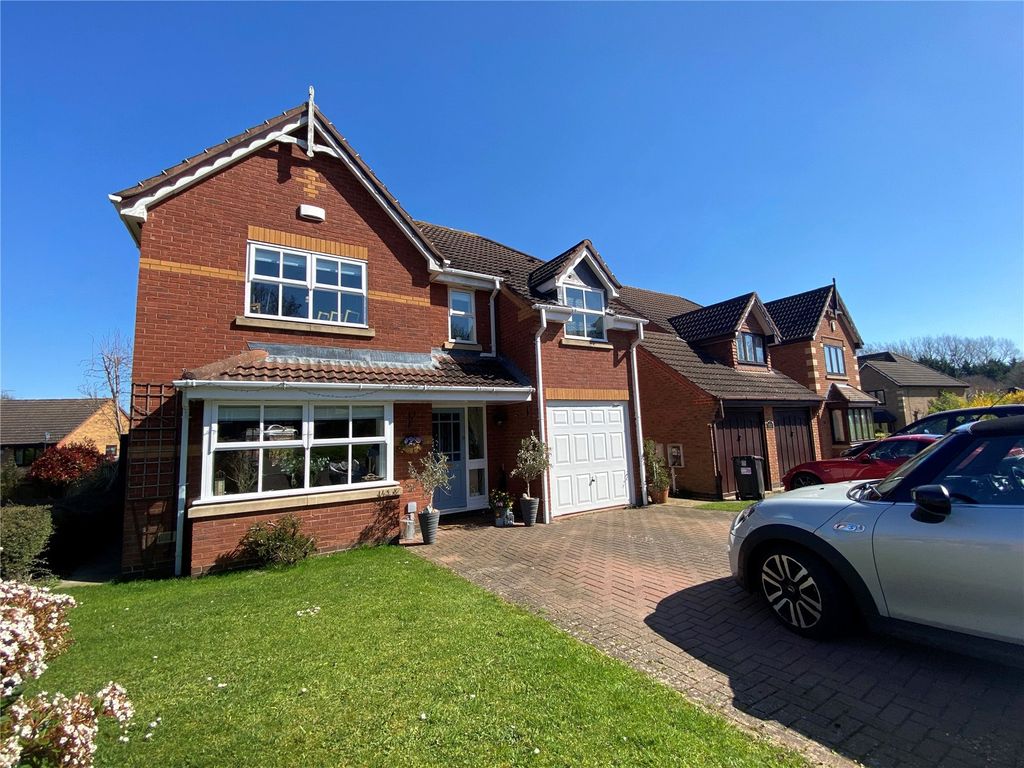 4 bed detached house for sale in Heron Court, Daventry