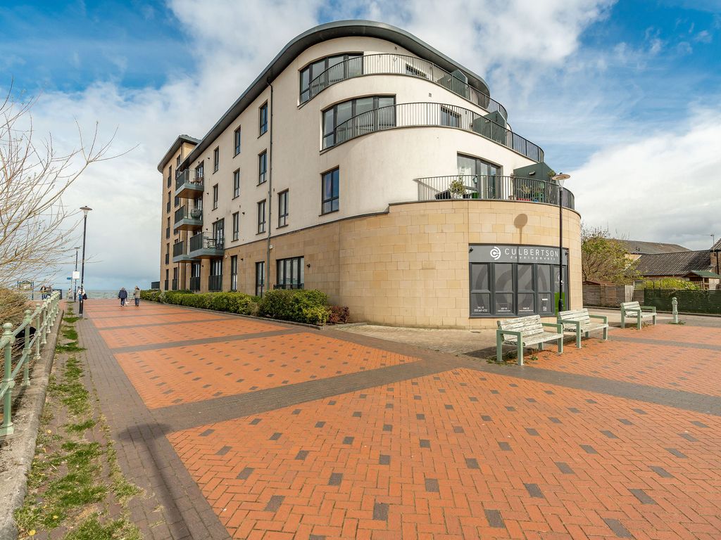 2 bed flat for sale in 17/3 Bridge Street, Portobello, Edinburgh EH15, £360,000 Zoopla