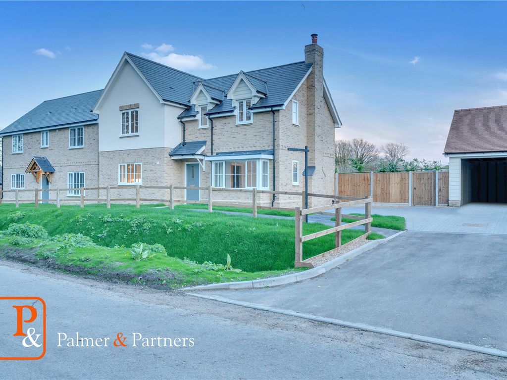 4 bed detached house for sale in Bullen Lane, Bramford, Ipswich