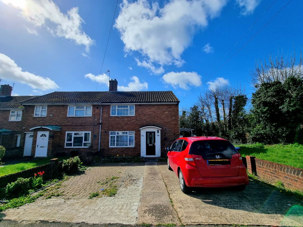 3 bed end terrace house to rent in Long Chaulden, Hemel Hempstead HP1