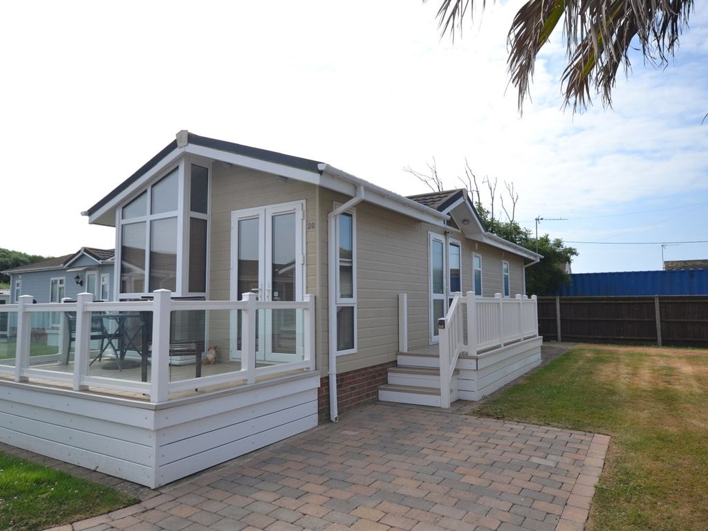2 bed mobile/park home for sale in Pebble Beach Park, Warners Lane