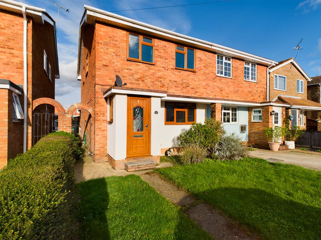 Ruskoi Road, Canvey Island SS8  