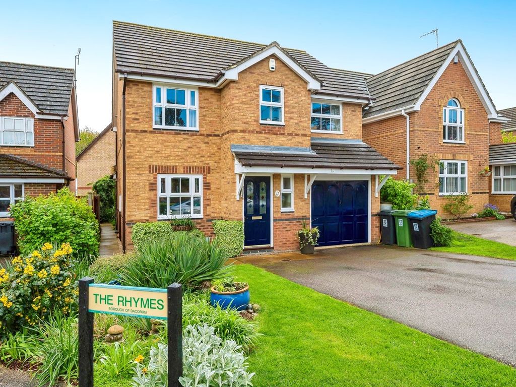 4 bed detached house for sale in The Rhymes, Hemel Hempstead HP1, £