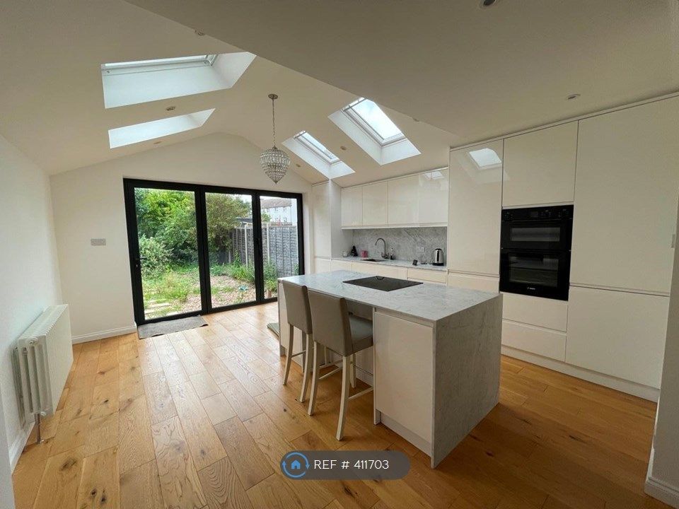 3 bed terraced house to rent in Longford Close, Hampton Hill TW12 Zoopla