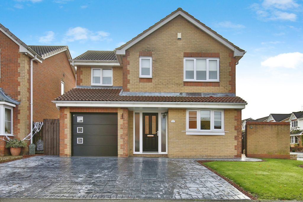 4 bed detached house for sale in Thistle Close, Spennymoor DL16, £