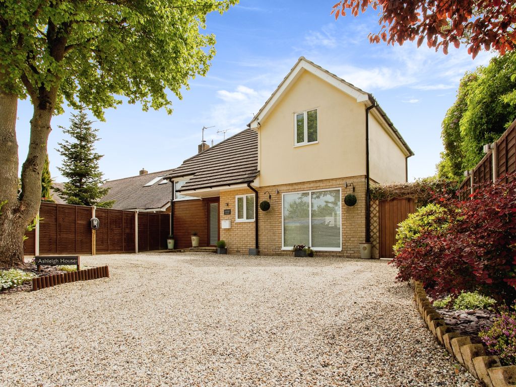 3 bed detached house for sale in Chapel Road, Weston Colville