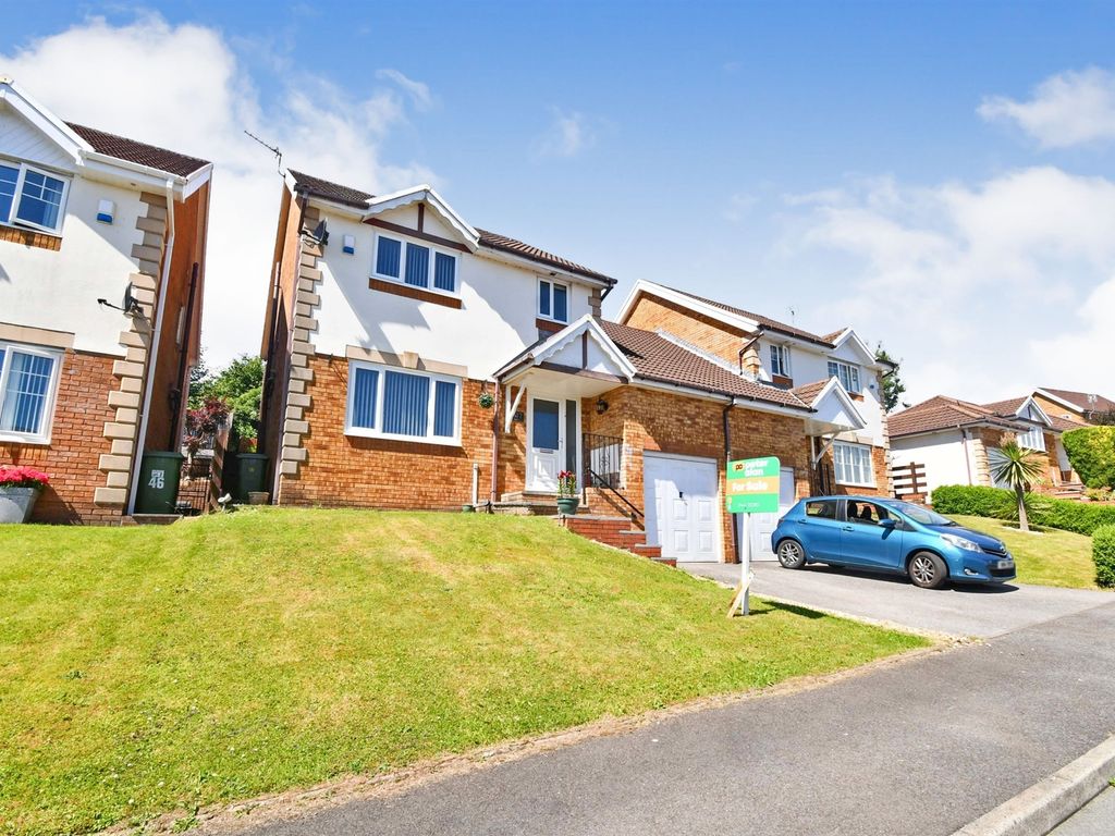 4 bed detached house for sale in Graig Y Mynydd, Tonyrefail, Porth CF39