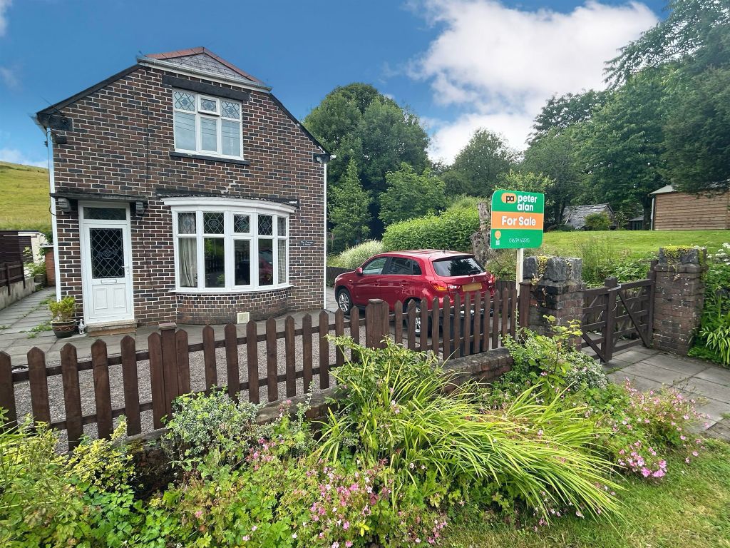 2 bed detached house for sale in Wembley Avenue, Onllwyn, Neath SA10, £260,000 Zoopla