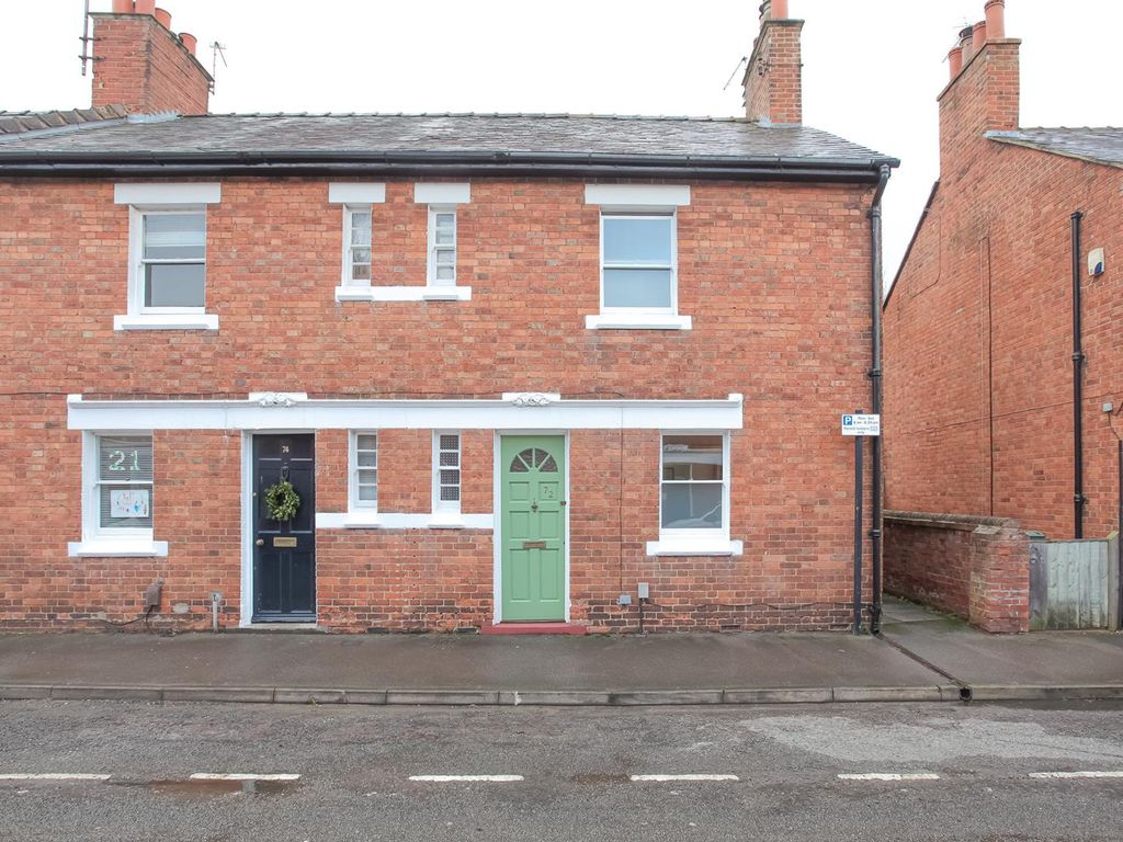 2 bed end terrace house to rent in Hayfield Road, Oxford OX2, £2,250