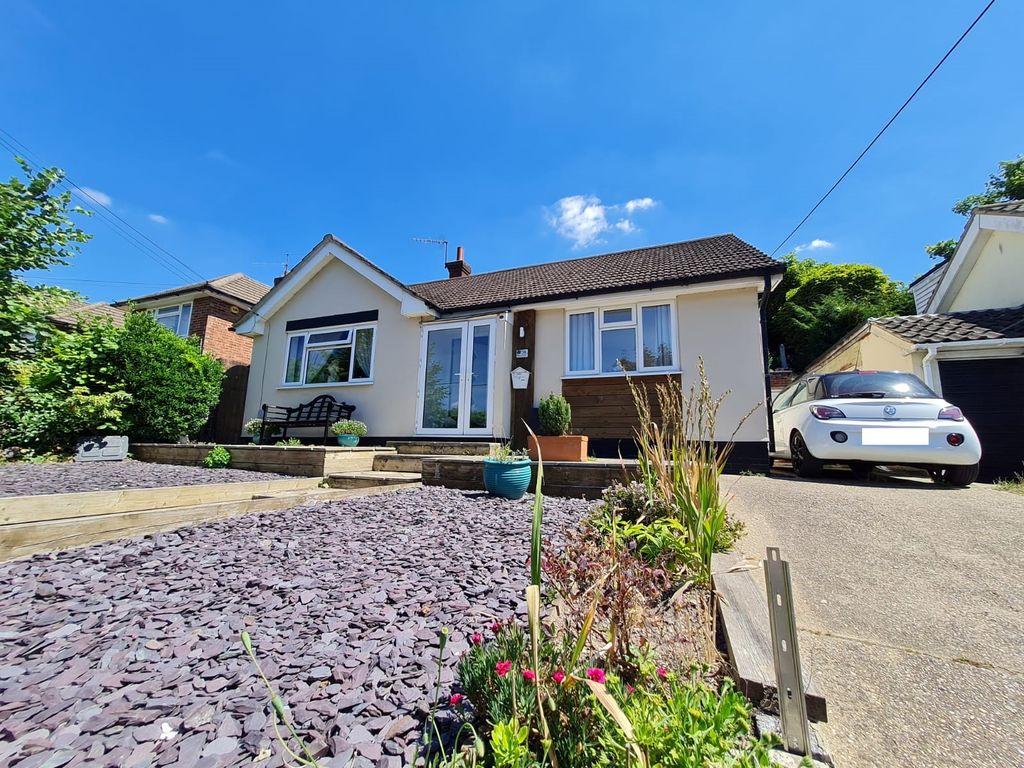 2 bed bungalow for sale in Victoria Gardens, Westerham, Kent TN16 Zoopla