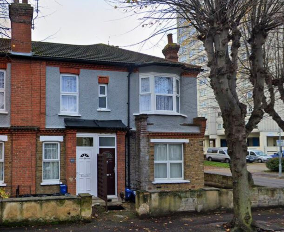 2 bed flat to rent in Salisbury Avenue, WestcliffOnSea SS0 Zoopla