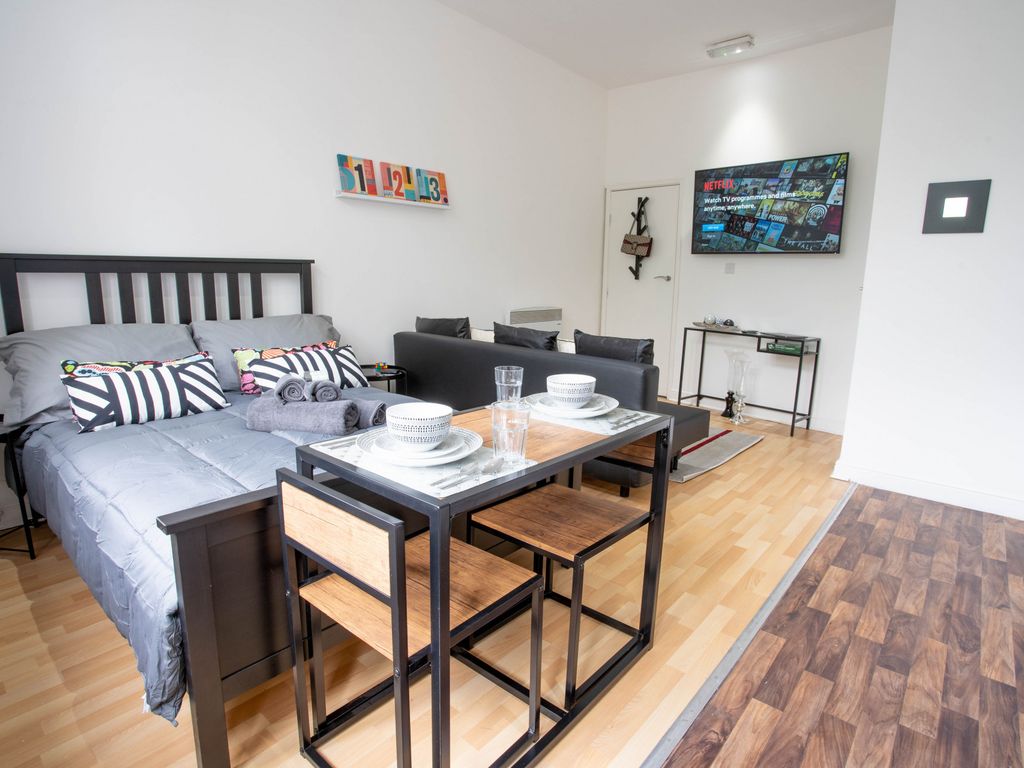 Room to rent in Chapeltown Road, Leeds LS7, £871 pppm Zoopla
