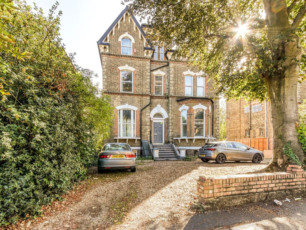 2 bed flat for sale in Warminster Road, London SE25, £325,000 Zoopla