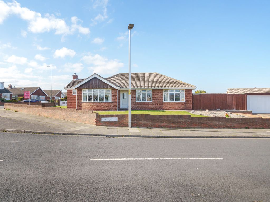 3 bed bungalow for sale in Highthorpe Crescent, Cleethorpes DN35 Zoopla