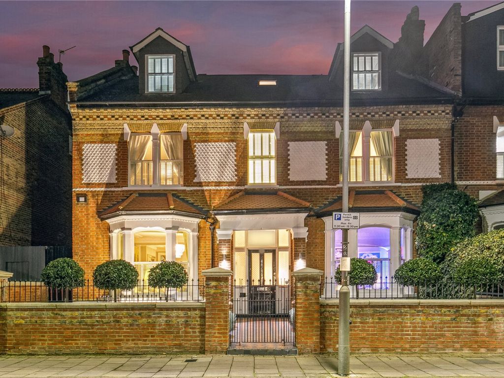 6 bed semidetached house for sale in Balham Park Road, London SW12