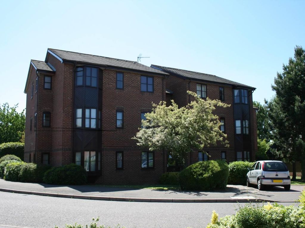 1 bed flat to rent in Poets Chase, Aylesbury HP21, £975 pcm Zoopla