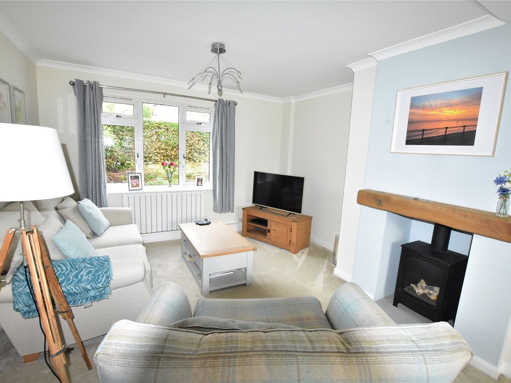 Spen Crescent West Park Leeds LS16