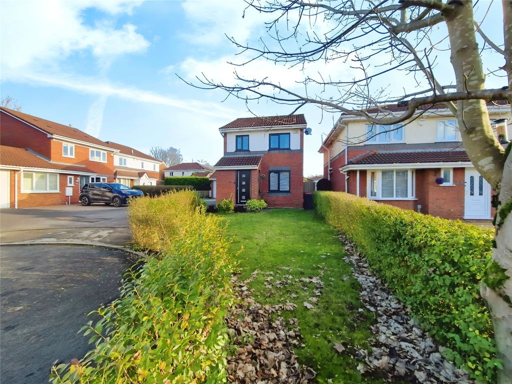 3 bed detached house for sale in Gambleside Close, Worsley, Manchester