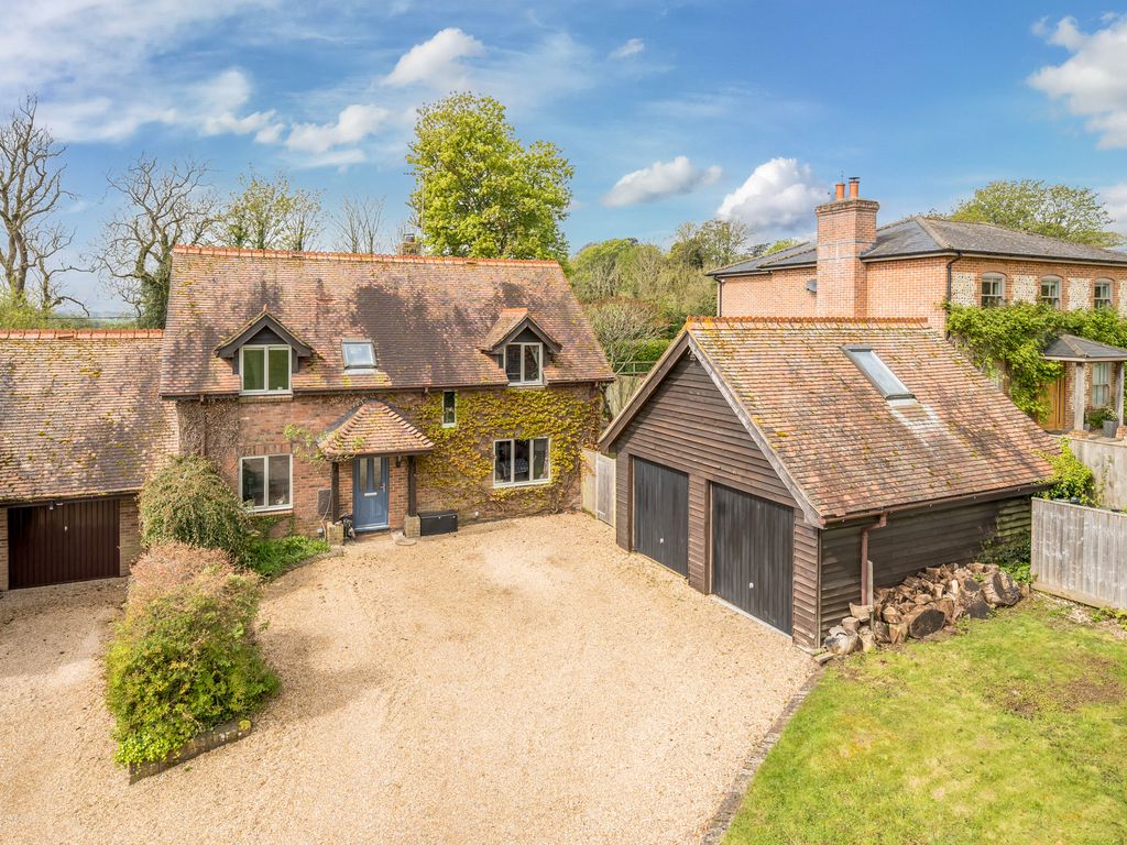 4 bed link detached house for sale in Bighton, Alresford SO24, £850,000