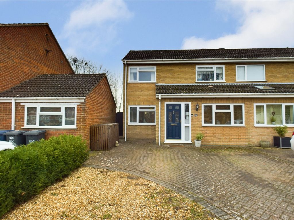 3 bed semidetached house for sale in Greenfields, Earith, Huntingdon