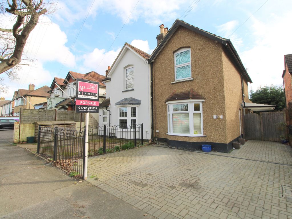 3 bed semidetached house for sale in Woodthorpe Road, Ashford TW15, £450,000 Zoopla