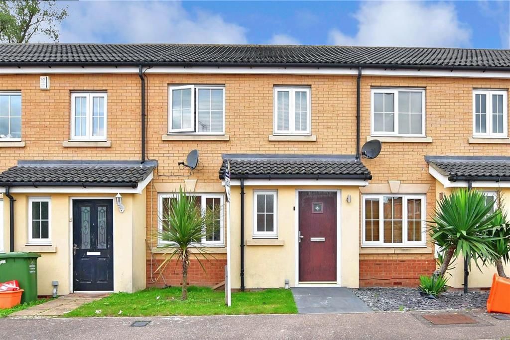 3 bed terraced house for sale in Beeston Courts, Basildon, Essex SS15