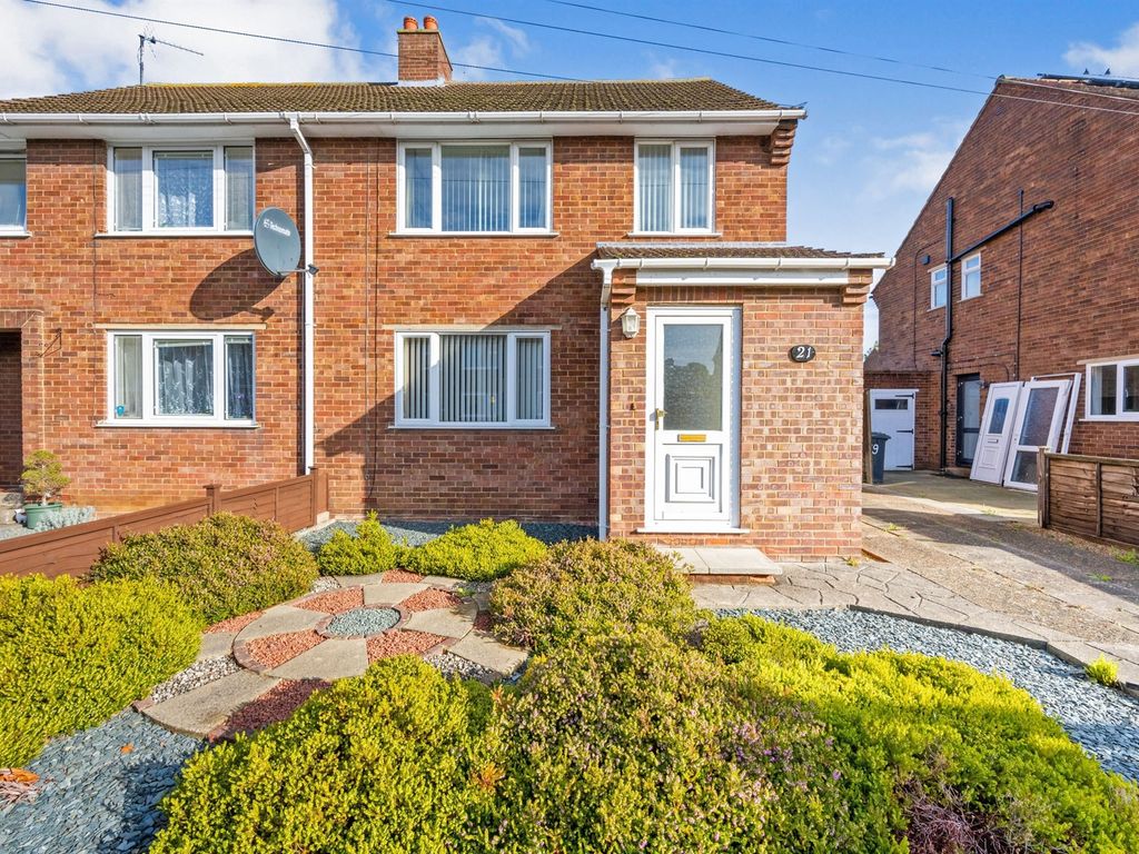 Goodmayes Close, Bedford MK42  