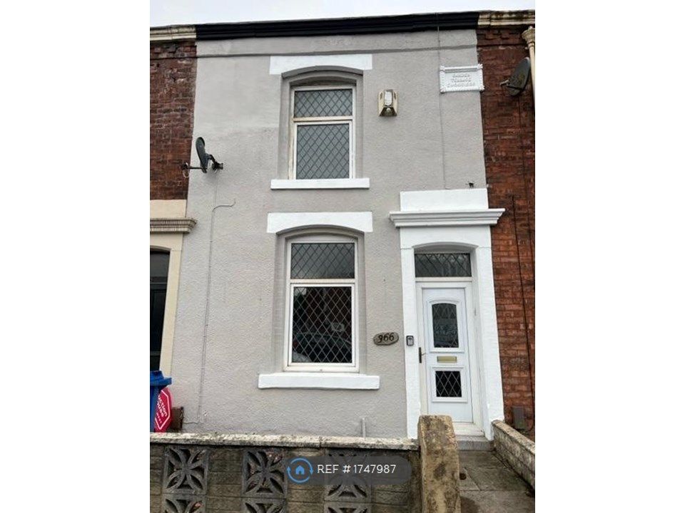 2 bed terraced house to rent in Bolton Road, Blackburn BB2 Zoopla