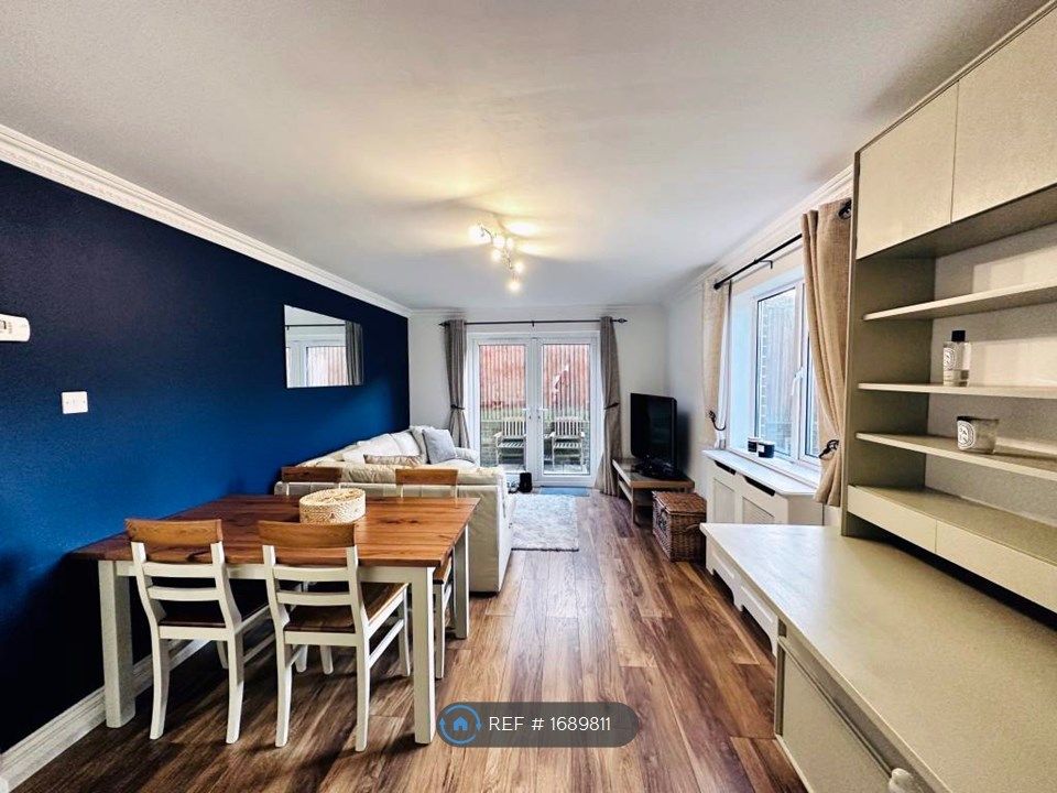 1 bed flat to rent in Guildford Road, Surrey GU12 Zoopla