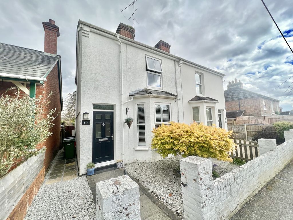 2 bed detached house for sale in Owlsmoor Road, Owlsmoor, Sandhurst