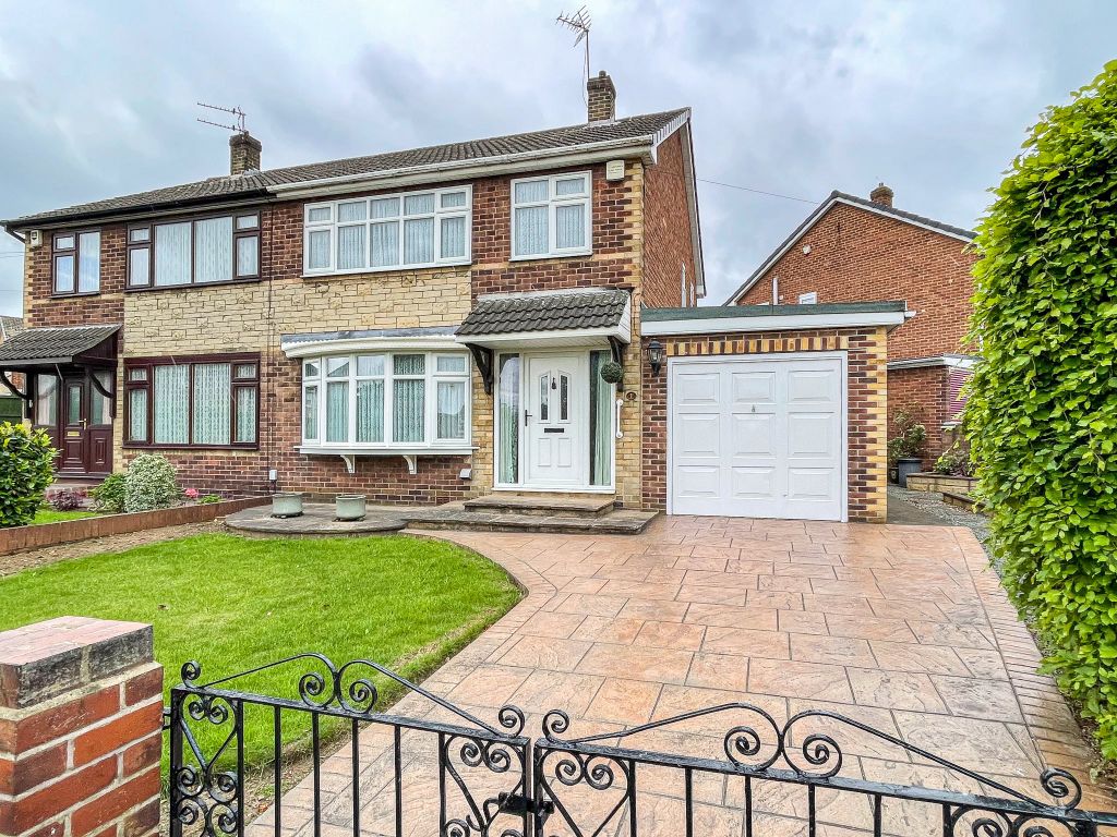 3 bed semidetached house for sale in Kenilworth Close, Scawsby