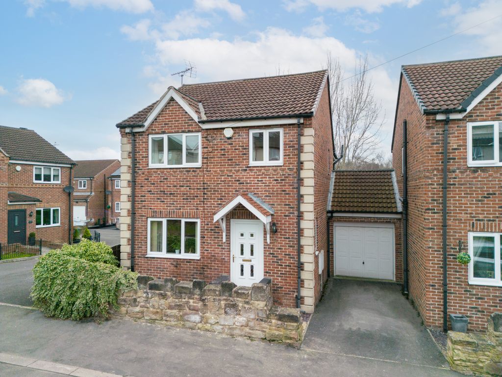 4 bed linkdetached house for sale in Corner Vale, Steadfolds Lane