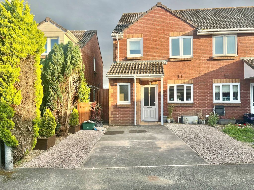 3 bed semidetached house for sale in The Retreat, Caldicot NP26, £