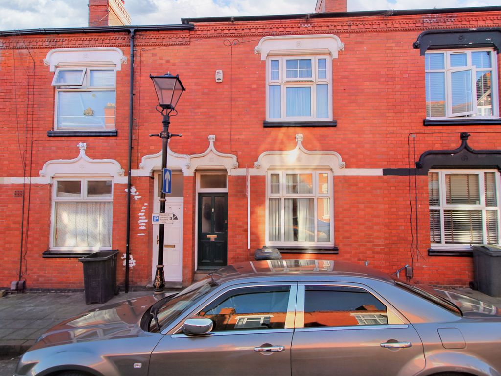 3 bed terraced house for sale in Tennyson Street, Evington, Leicester