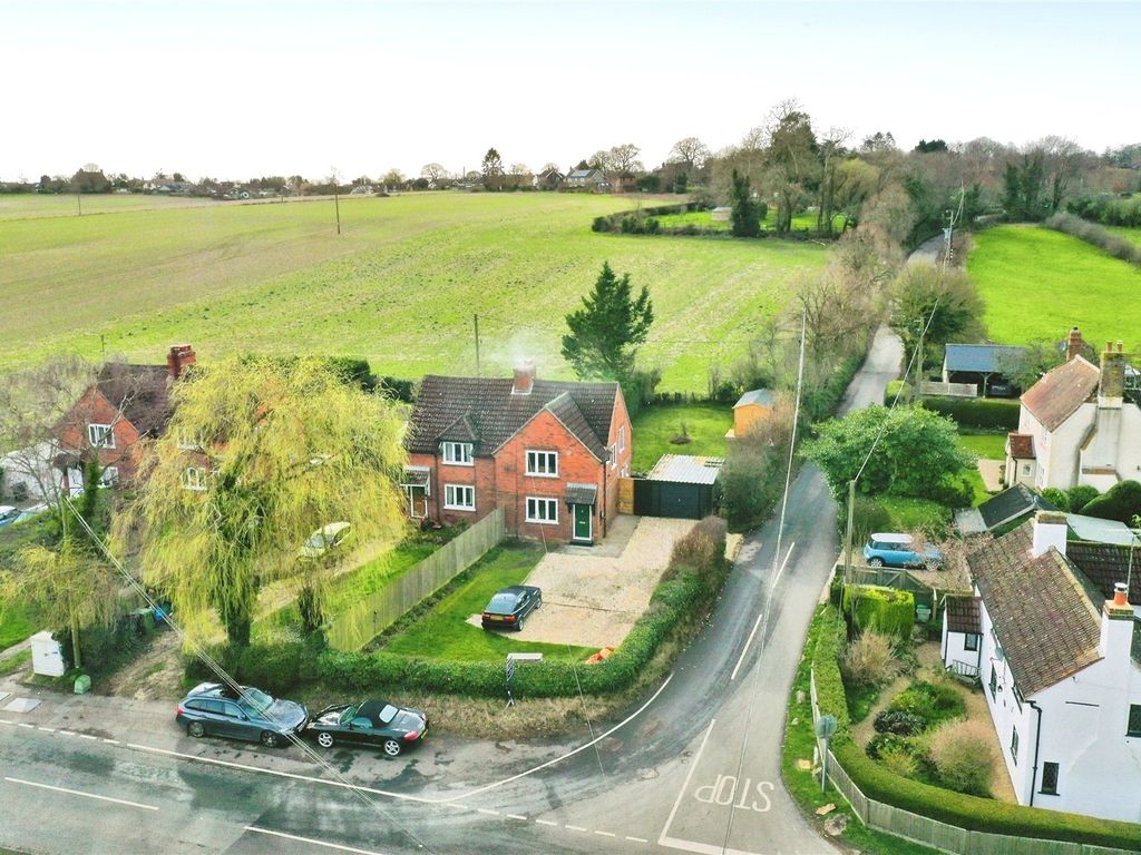 2 bed semidetached house for sale in Wantage Road, Leckhampstead