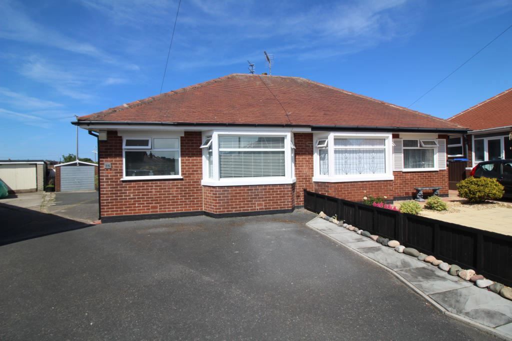 2 bed bungalow for sale in Annan Crescent, Blackpool FY4 Zoopla