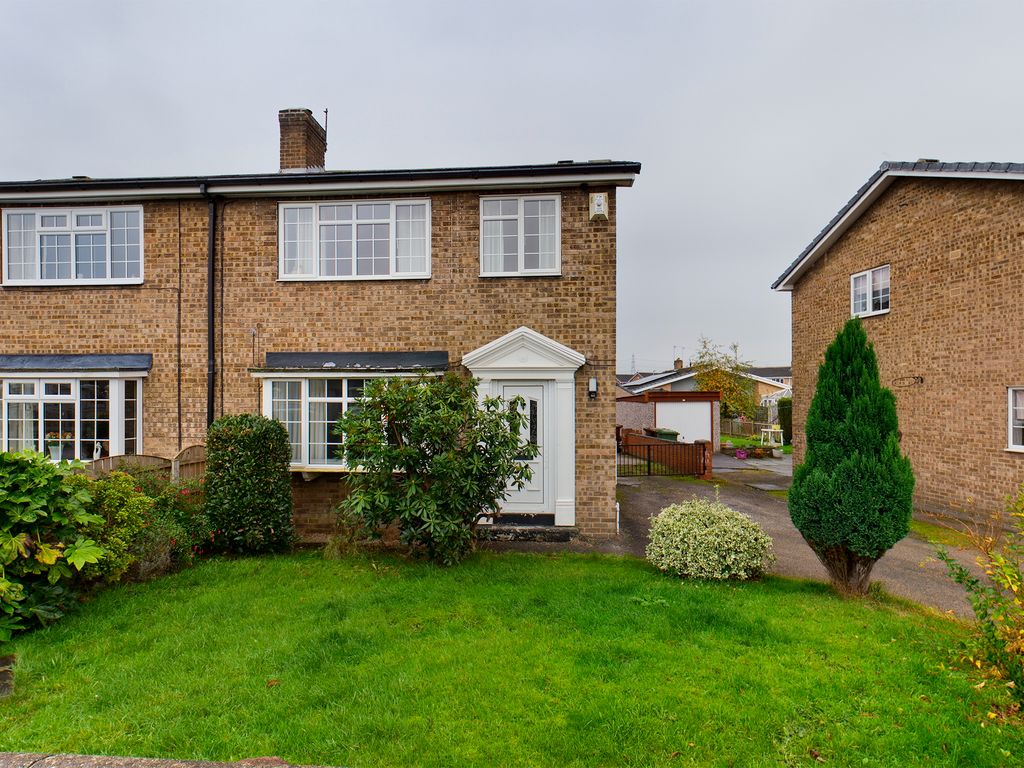 3 bed semidetached house for sale in Fairway Avenue, Normanton WF6, £200,000 Zoopla