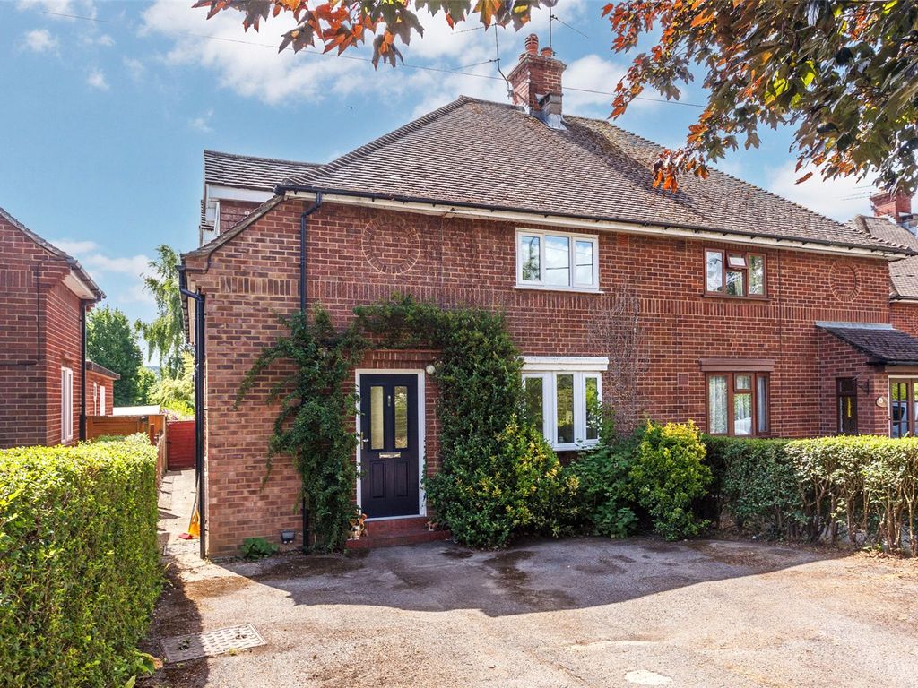 3 bed semidetached house for sale in Little Marlow Road, Marlow