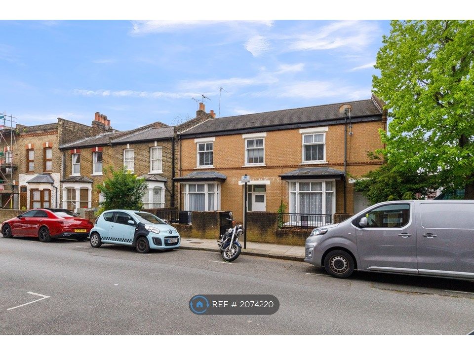 1 bed terraced house to rent in Road, London N19, £1,400 pcm