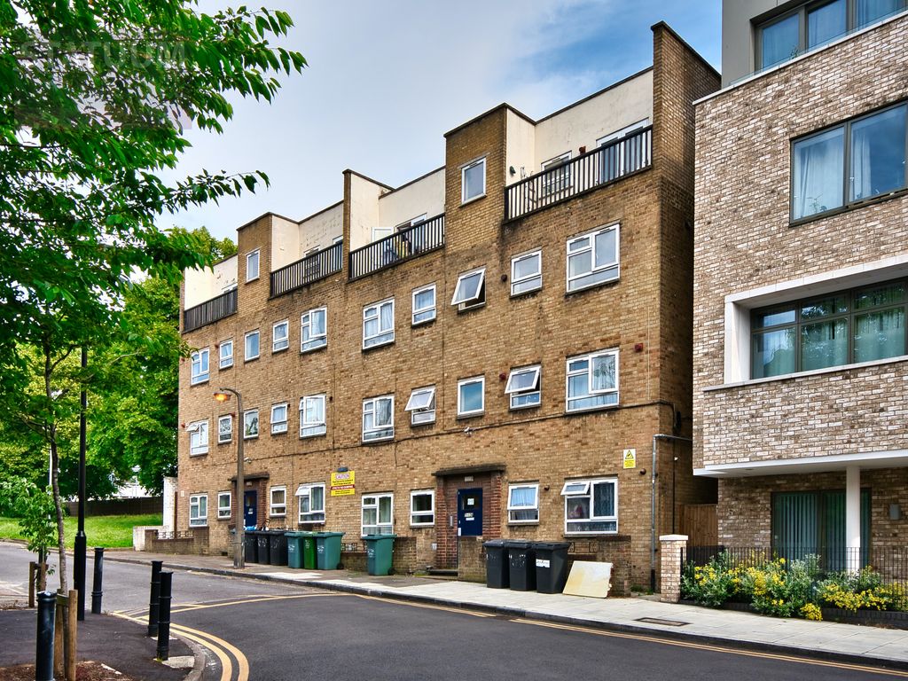2 bed flat to rent in Ponder Street, Off Caledonian Road, Highbury