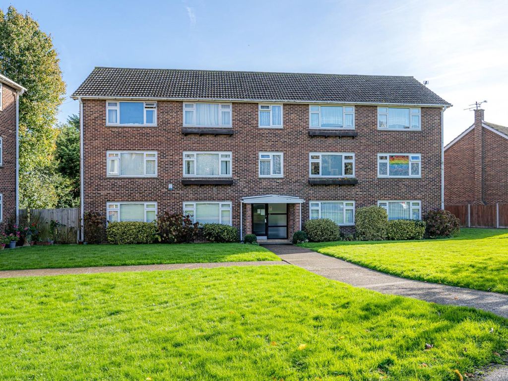 2 bed flat for sale in Beaconsfield Road, Canterbury CT2 Zoopla