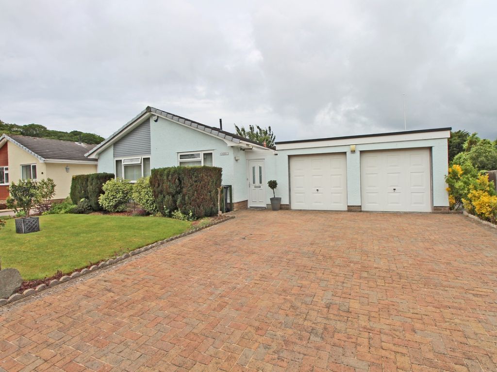 3 bed bungalow for sale in Raphael Drive, Elburton, Plymouth. PL9 Zoopla