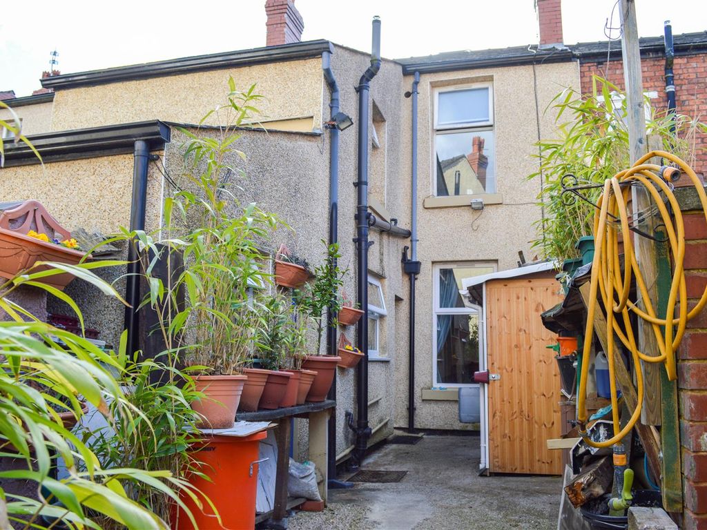 3 bed property for sale in Woodend Lane, Hyde SK14 Zoopla