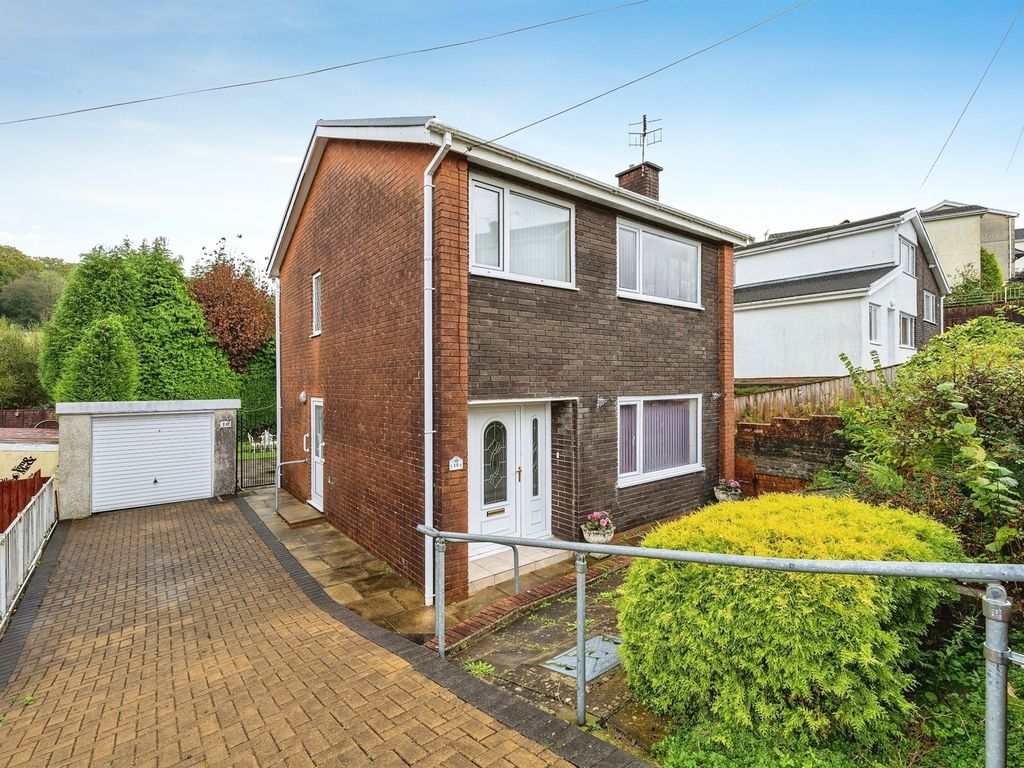 3 bed detached house for sale in Brynhyfryd, Glynneath, Neath SA11, £