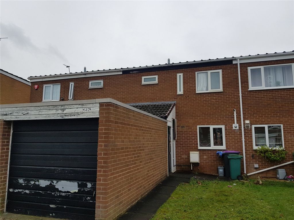 3 bed terraced house to rent in Briarwood, Brookside, Telford