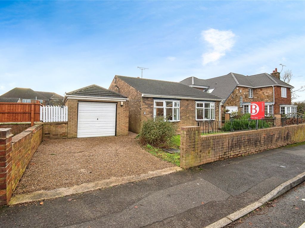 3 bed bungalow for sale in Lilly Hall Road, Maltby, Rotherham, South